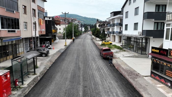 Gölcük Adnan Menderes Caddesi’nde yoğun tempo